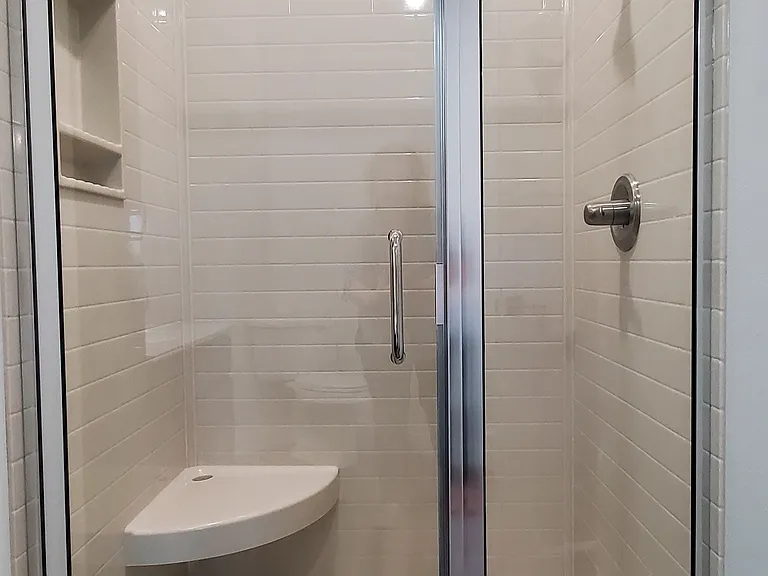 715 Lake Shore Dr NE #203 — Photo 20
