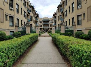 5518 S Cornell Ave APT 3E, Chicago, IL 60637