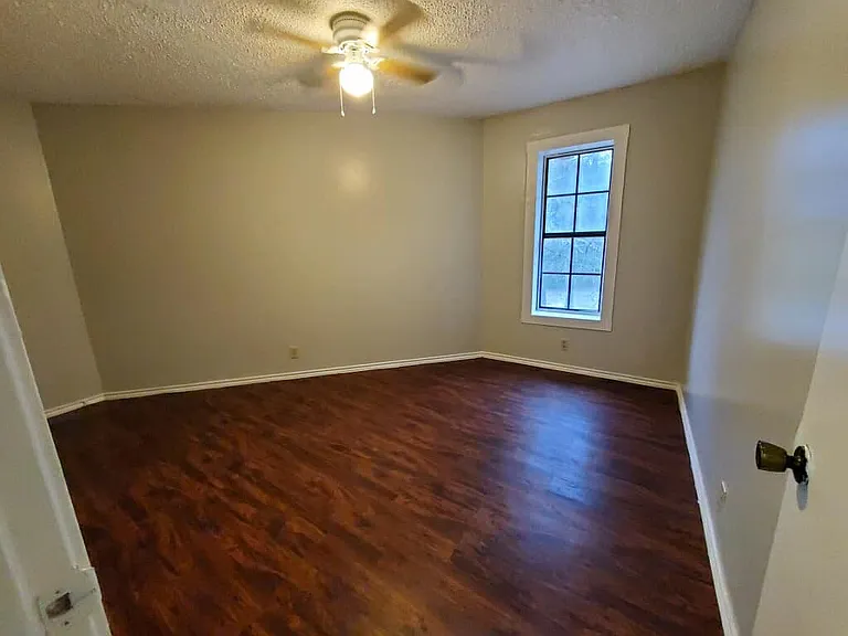 715 Ridgeview Dr #6 — Photo 3