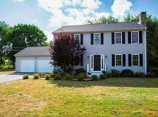 544 Seven Mile Rd, Scituate, RI 02831