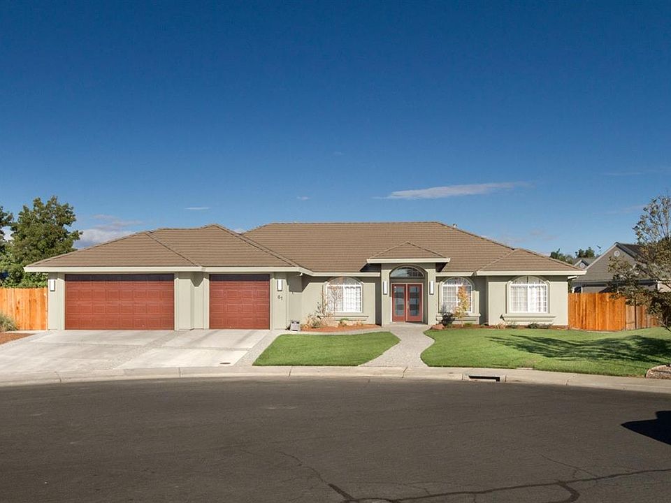 1st image of 61 Birchwood Pl
