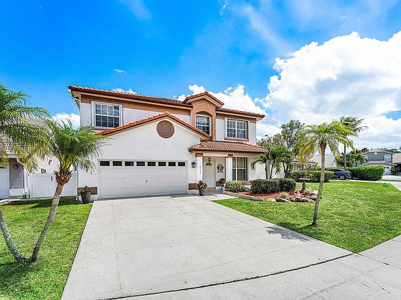 3rd image of 18250 Blue Lake Way