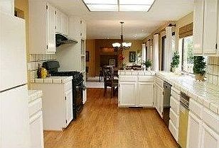 5th image of 784 Bain Pl