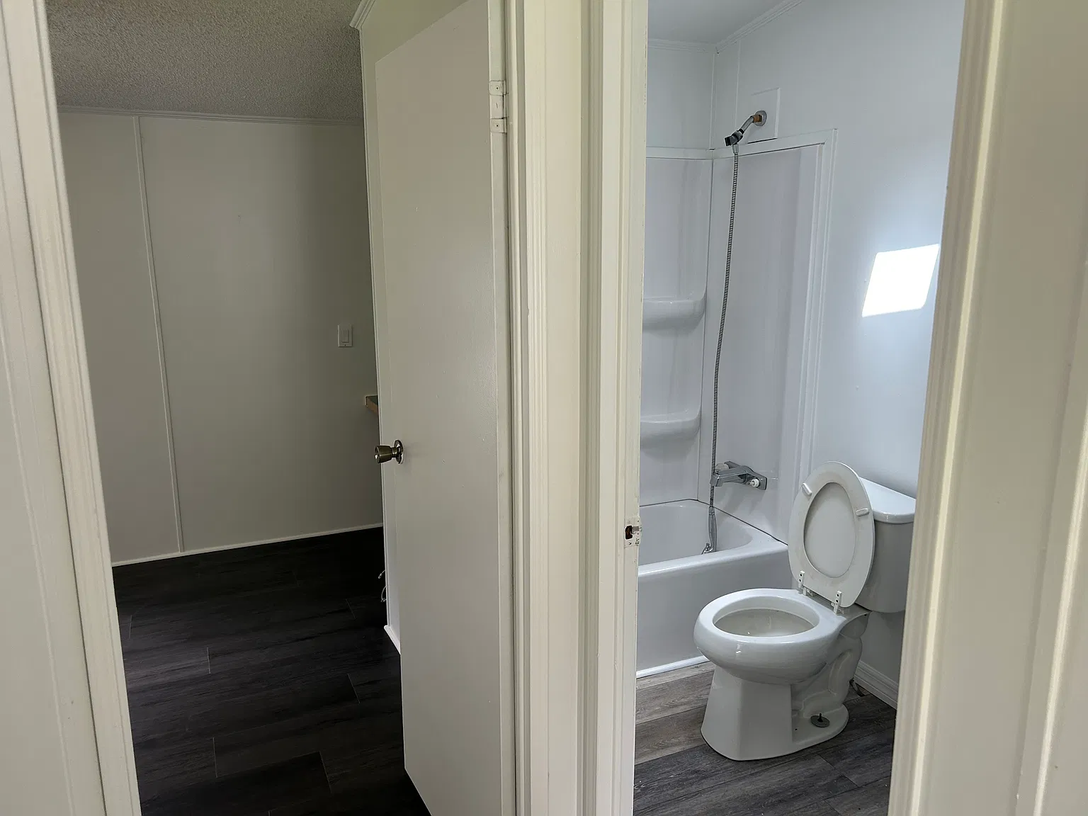 2 bed, 1100 sqft, $1,500 — Photo 2