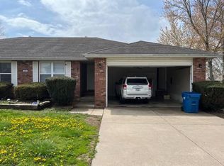 110 W Greenbriar St, Nixa, MO 65714