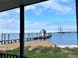 23 Beach Street Ext, Tisbury, MA 02568
