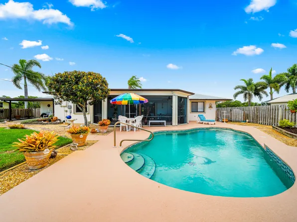 1481 SE Cambridge Drive, Port St Lucie, FL 34952