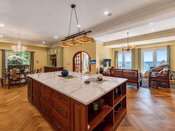 5 bedroom rental in West Vancouver — photo 15