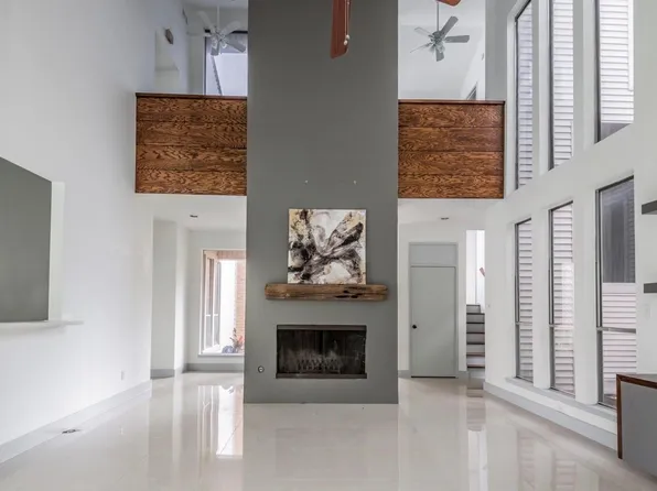 1022 Forest Home Dr, Houston, TX 77077