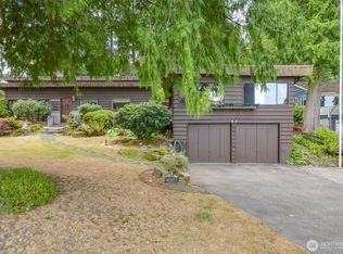 16023 35th Ave NE, Seattle, WA