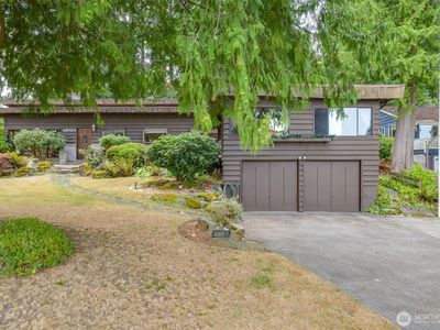 16023 35th Avenue NE, Seattle, WA, 98155