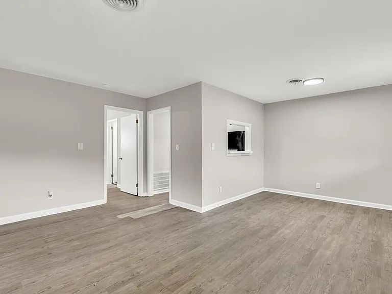 320 8th St N #6 — Photo 2