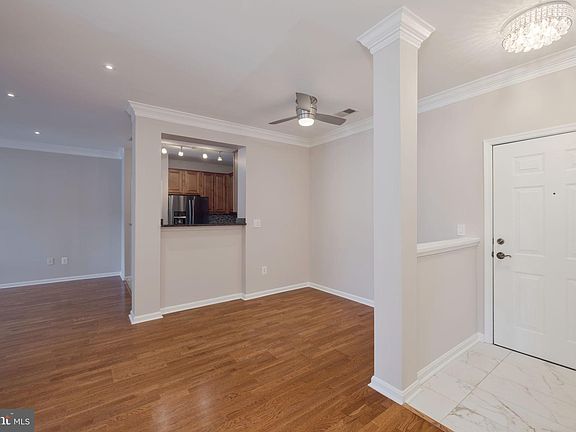 2nd image of 4860 Eisenhower Ave Unit 477
