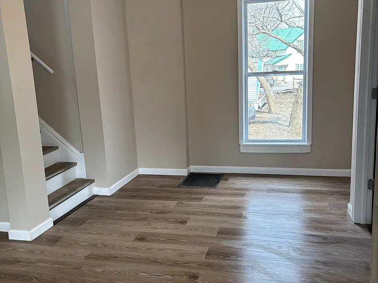 905 Salina St — Photo 5