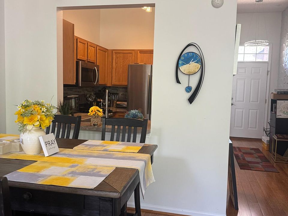 106 Carson Dr, photo 12