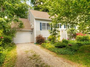 3225 Edgewood Dr, Ann Arbor, MI 48104
