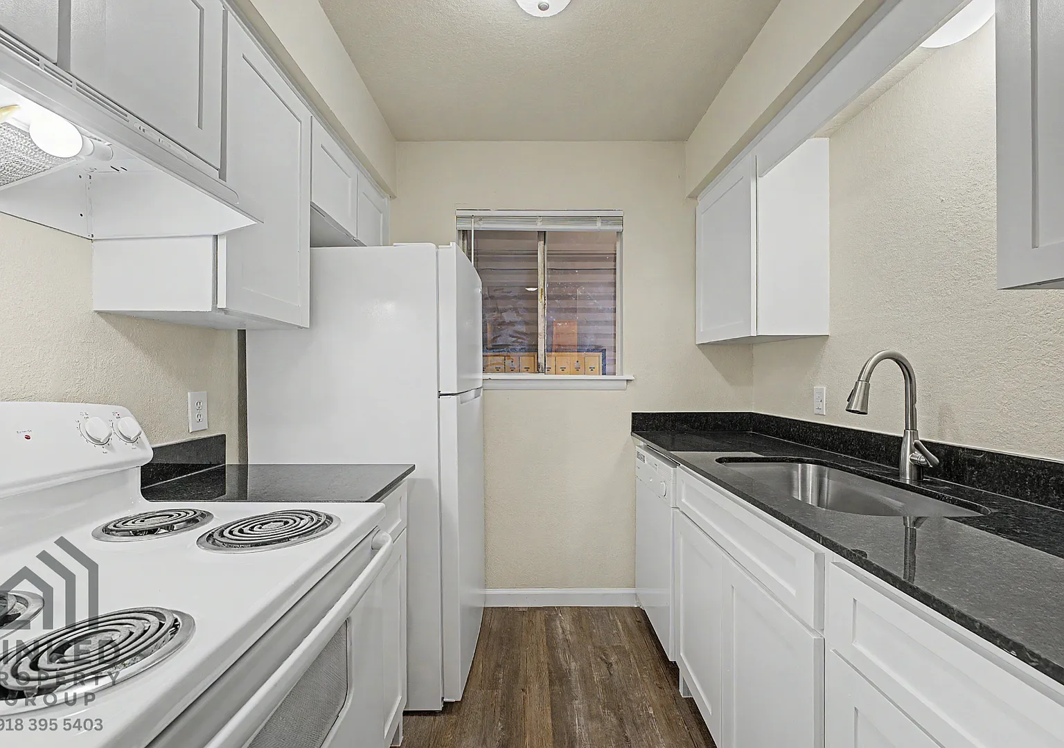 Move In Special - $500 Off First Month Rent — Photo 1