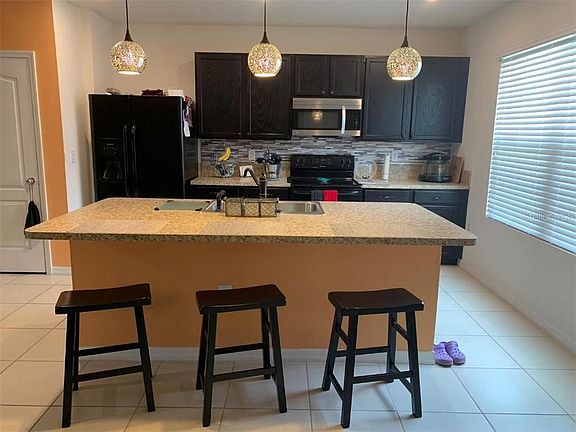 4th image of 1411 Hollow Creek Ln