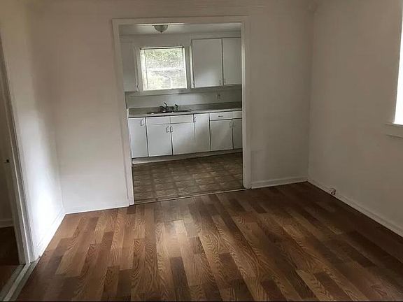 5th image of 4838 Merrimac Ave