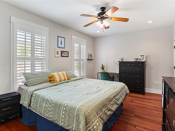 2nd image of 2126 Onzaga St