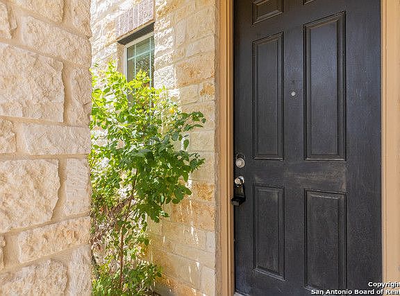 3rd image of 2611 Obera Way