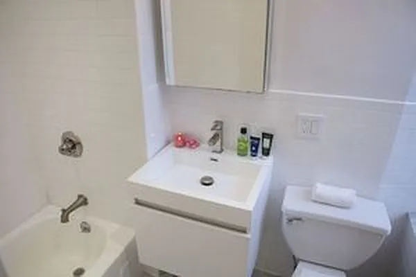 Rented by Blip LLC | media 31