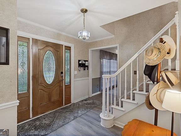 5th image of 3646 Winview Ct