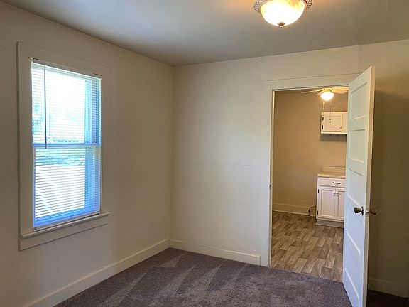 5th image of 520 E 10th Ave