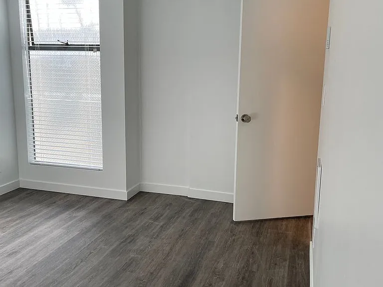 2035 43rd Ave E — Photo 13