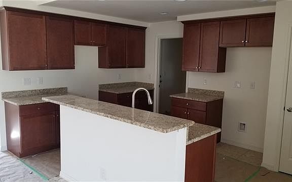 5th image of 3613 SW 11th Pl
