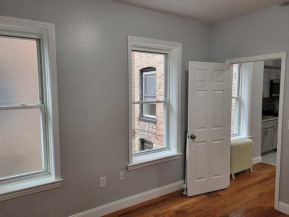 5th image of 246 Summit Ave APT 308