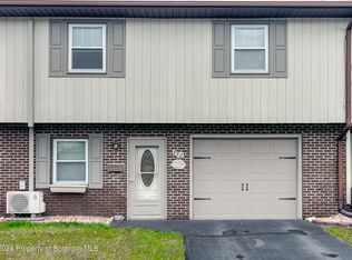 552 Lori Dr, Archbald, PA 18403