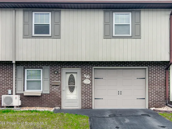 552 Lori Dr, Archbald, PA 18403