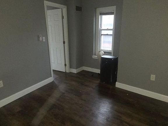 2nd image of 122 Chestnut St APT 104