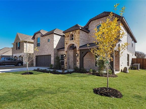 3rd image of 4135 Boxwood Dr