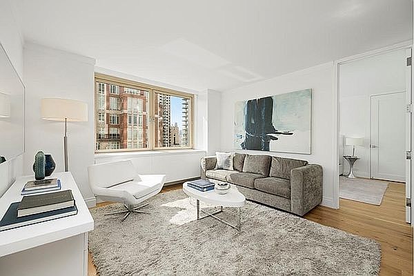 1st image of 175 E 94th St #10G