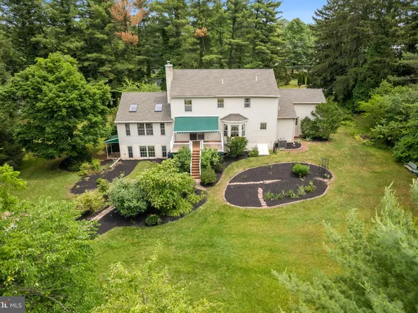 1206 Diamond St, Sellersville, PA 18960