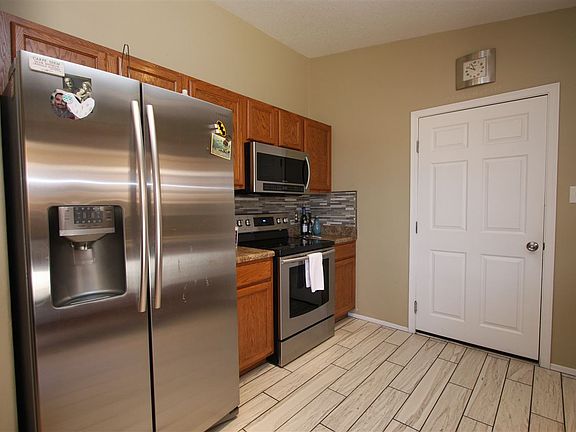 5th image of 10486 S Monsoon Ave