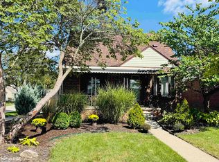 18674 Carlysle St, Dearborn, MI 48124