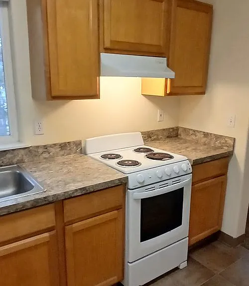 1615 NW Portland Ave — Photo 6