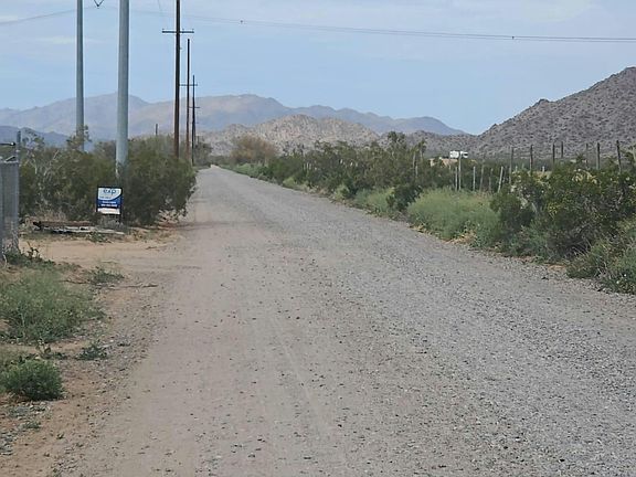 4th image of 12516 N Table Top Rd