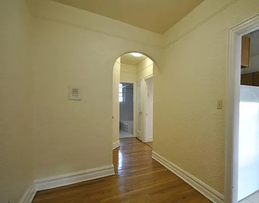 Rented by Premier Metro Realty Corp | media 10