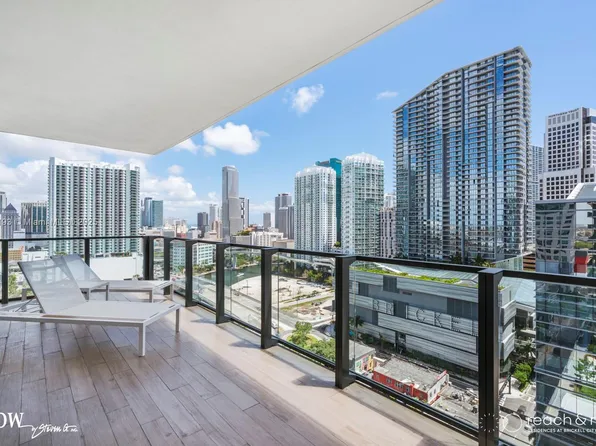 88 SW 7th St, Miami, FL