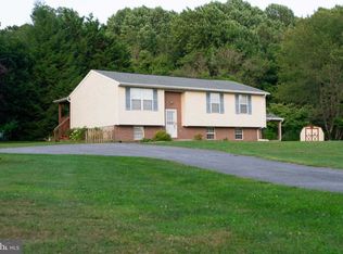 2741 Little Ln, Westminster, MD 21157