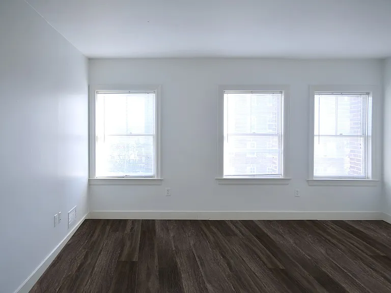 Dining/Living room