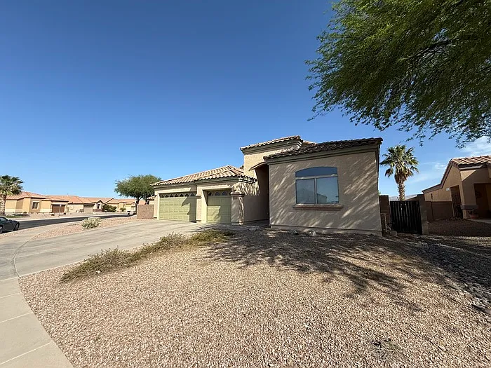 13731 E Kirkwood Pl — Photo 1