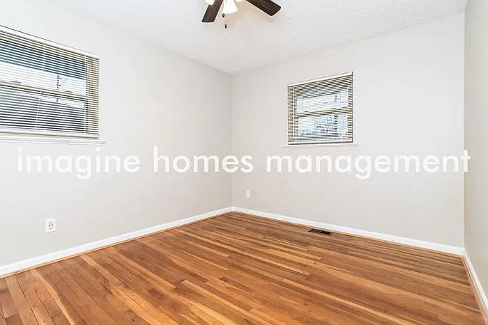 732 Fairborn Rd — Photo 9