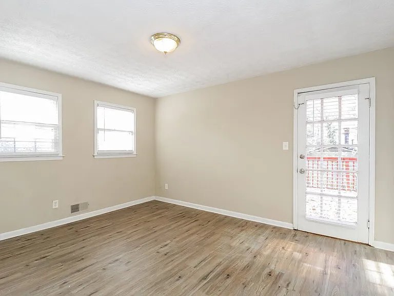 3334 Heatherwood Ln SW — Photo 12