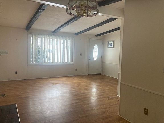 4th image of 43 Kennedy Dr