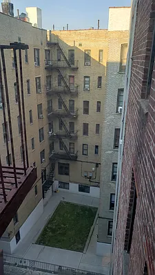 Rented by Max & Associates Realty Corp | media 5